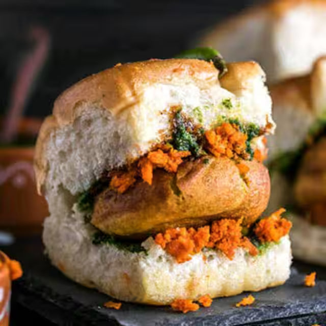 Aamchi Mumbai Vadapav